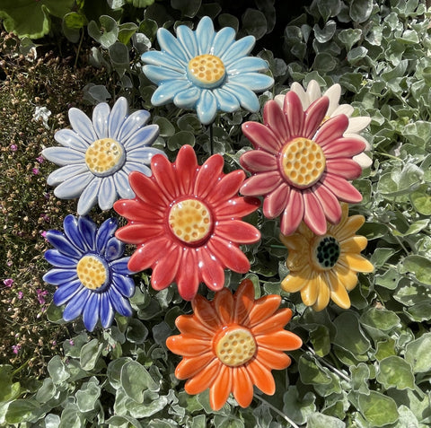 Håndlaget keramisk blomst assorterte farger