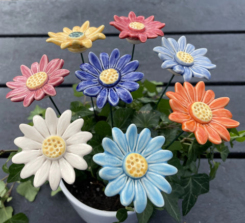 Håndlaget keramisk blomst assorterte farger
