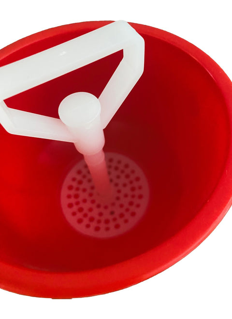 Trakt til saftflasker med stoppefunksjon