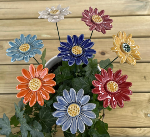 Håndlaget keramisk blomst assorterte farger