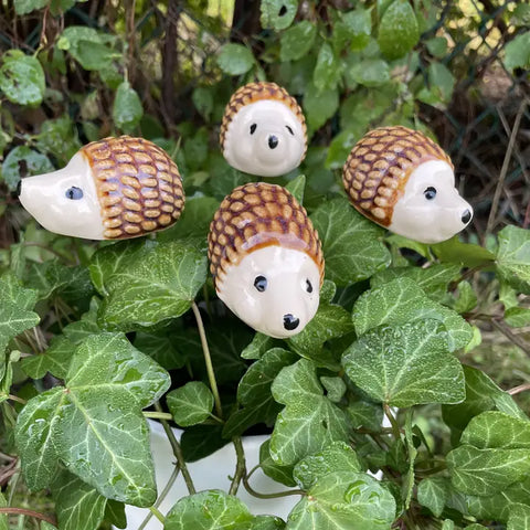 Håndlaget keramisk piggsvin